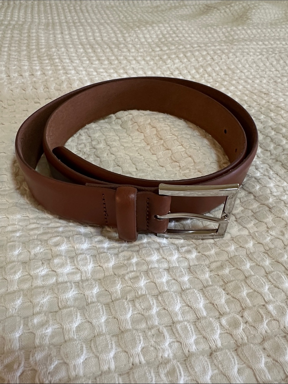 Men’s Banana Republic basic dress belt, Size 34